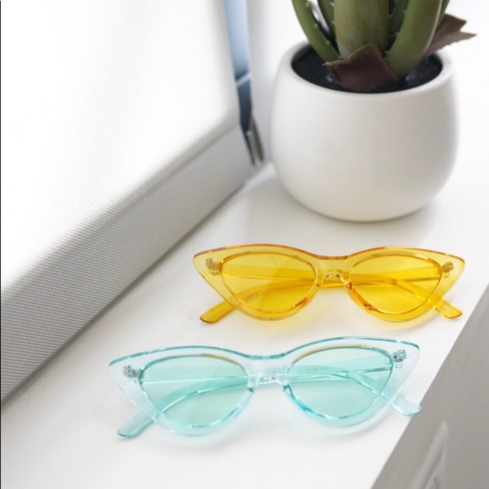 ❌SOLD❌The Sophia Soho’ sunnies - YELLOW - Picture 2 of 7